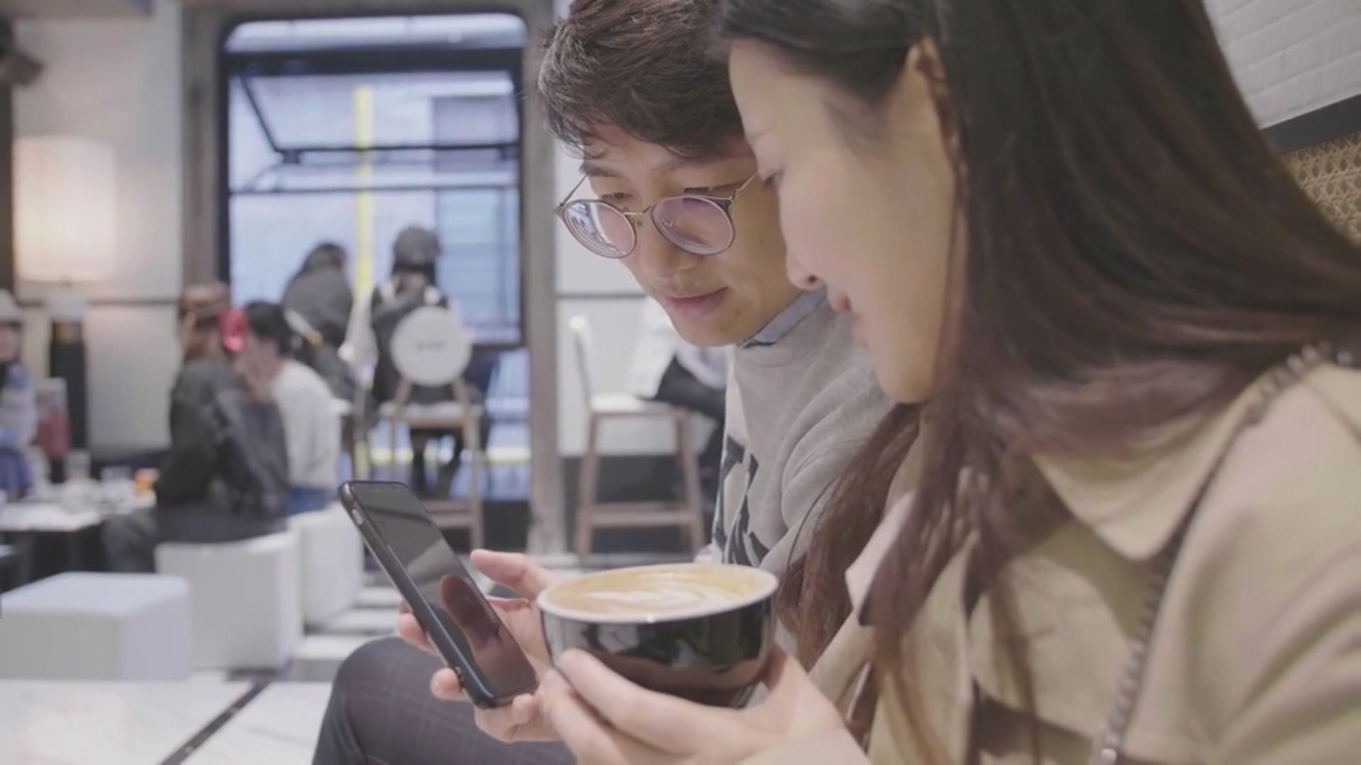 內地2月手機出貨飆逾2.3倍