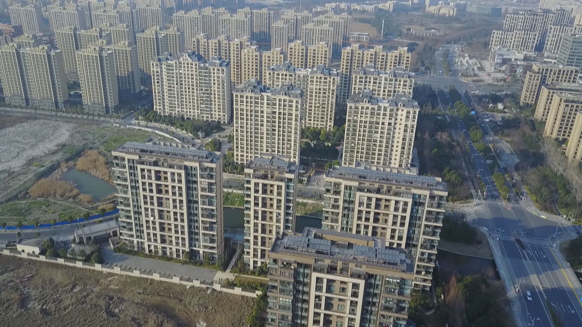 【免硬著陸】彭博:中央要求加大房企融資支持