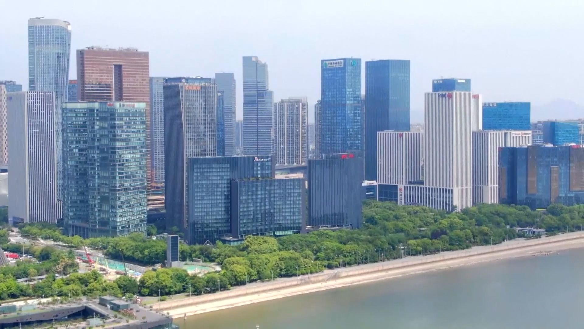 【樓市鬆綁】內房今年銷售有望反彈  惟樓價料橫行