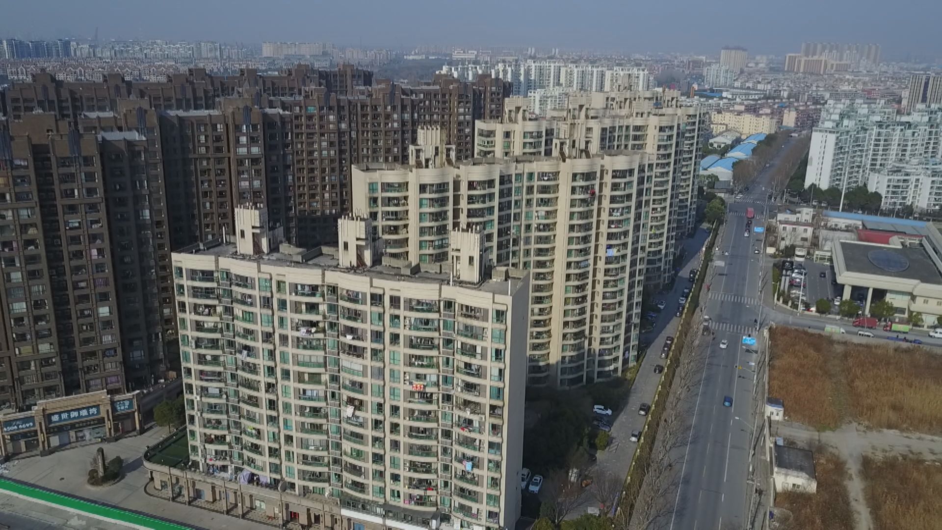 物管股未炒完 資金「大小通吃」