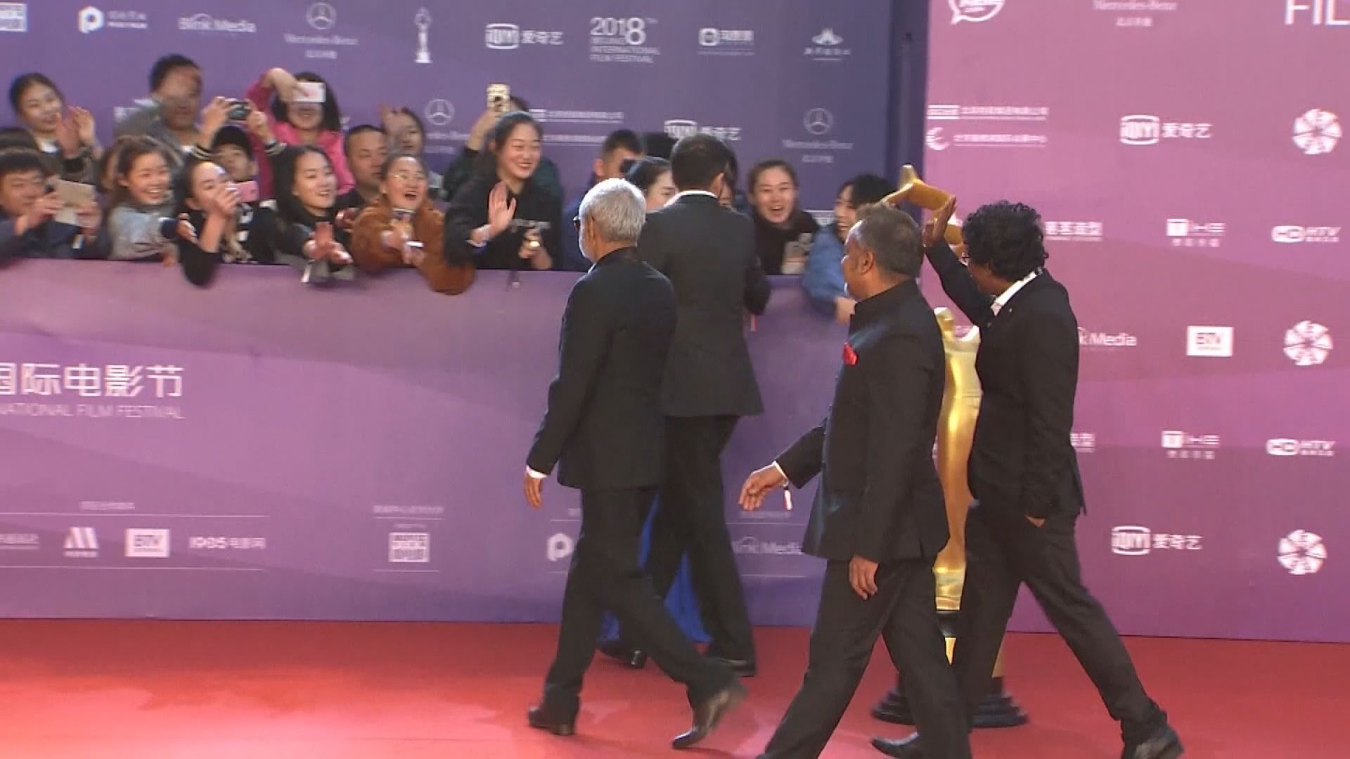 人民日報:應加強監管粉絲文化