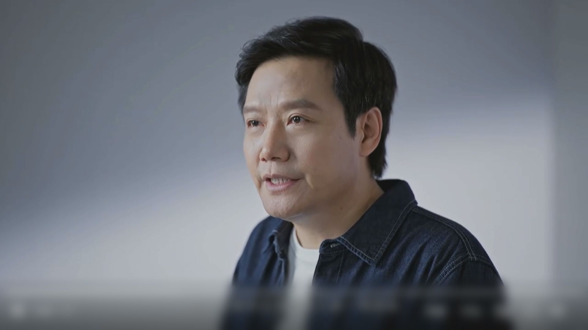 【發布短片】雷軍:必預留足夠現金出18個月糧