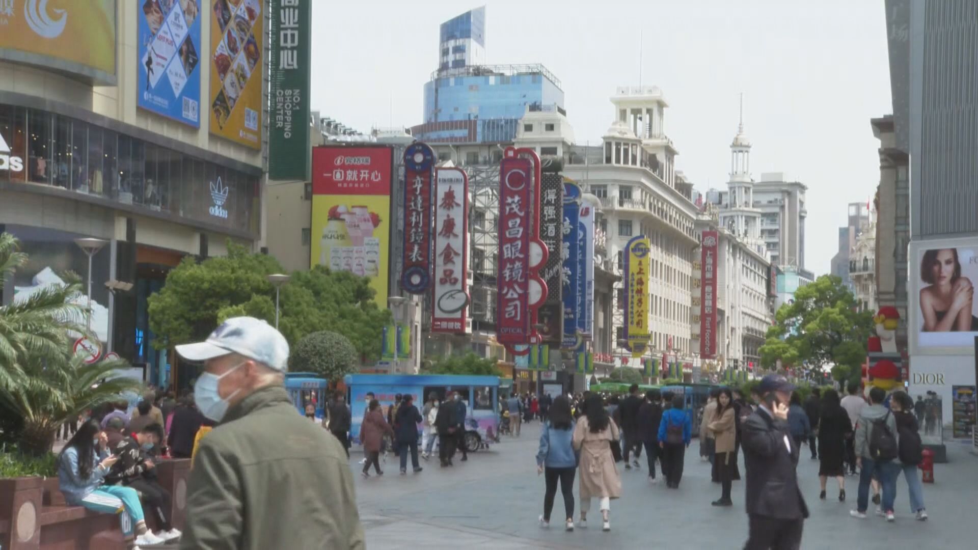 標普:內地消費疲弱