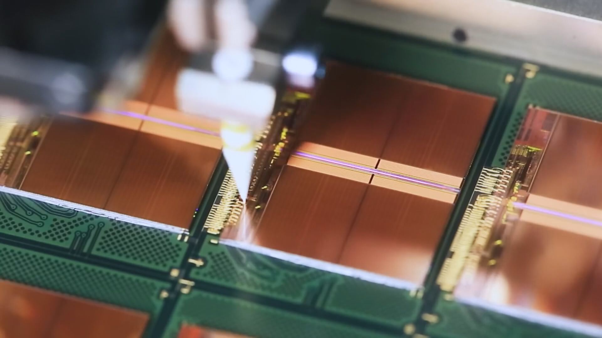 【國安為由】英國下令中資出售當地最大晶片廠86%股權