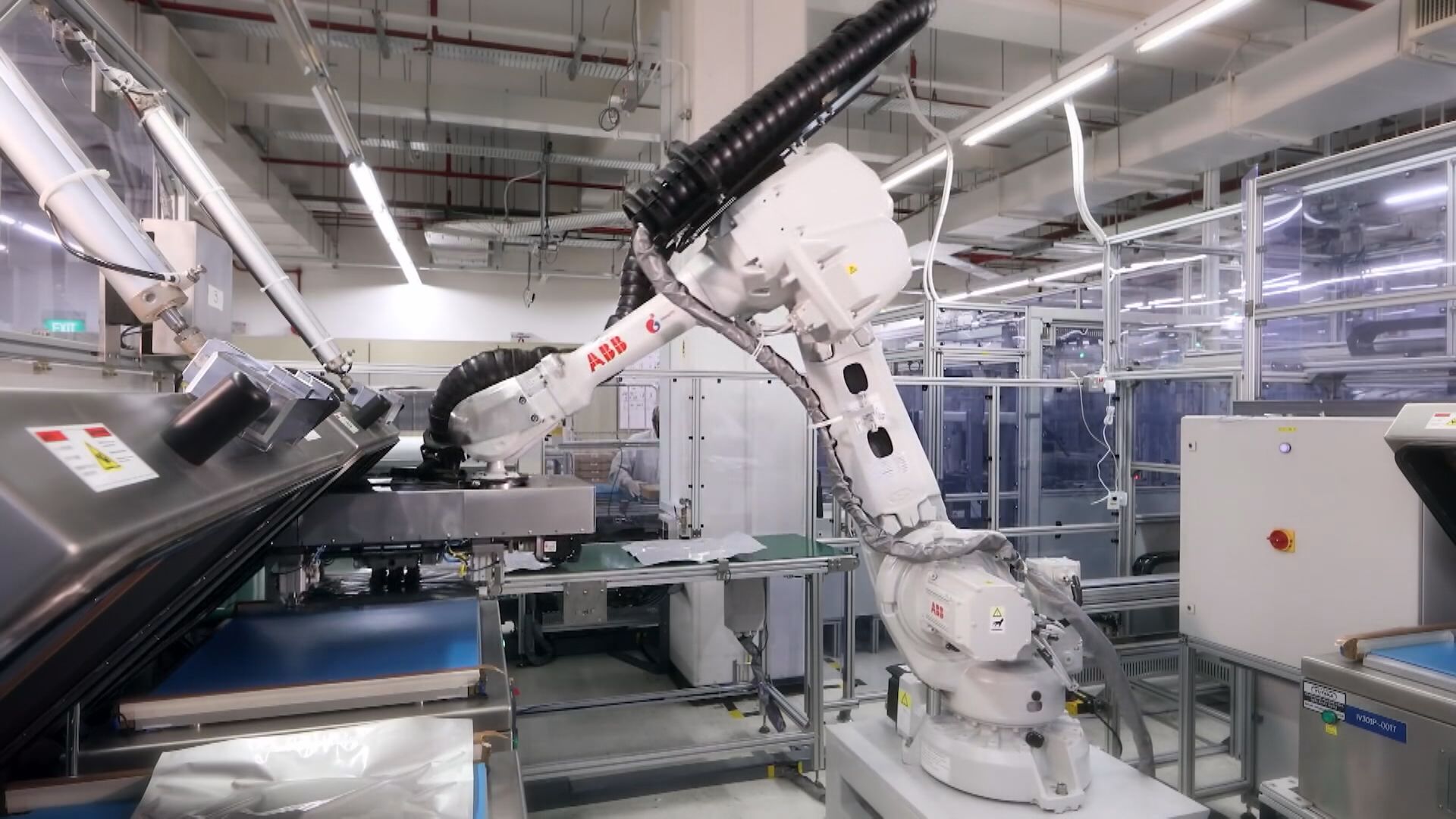 【美國創新和競爭法案】參院過關！掟2400億美元提升科技抗華