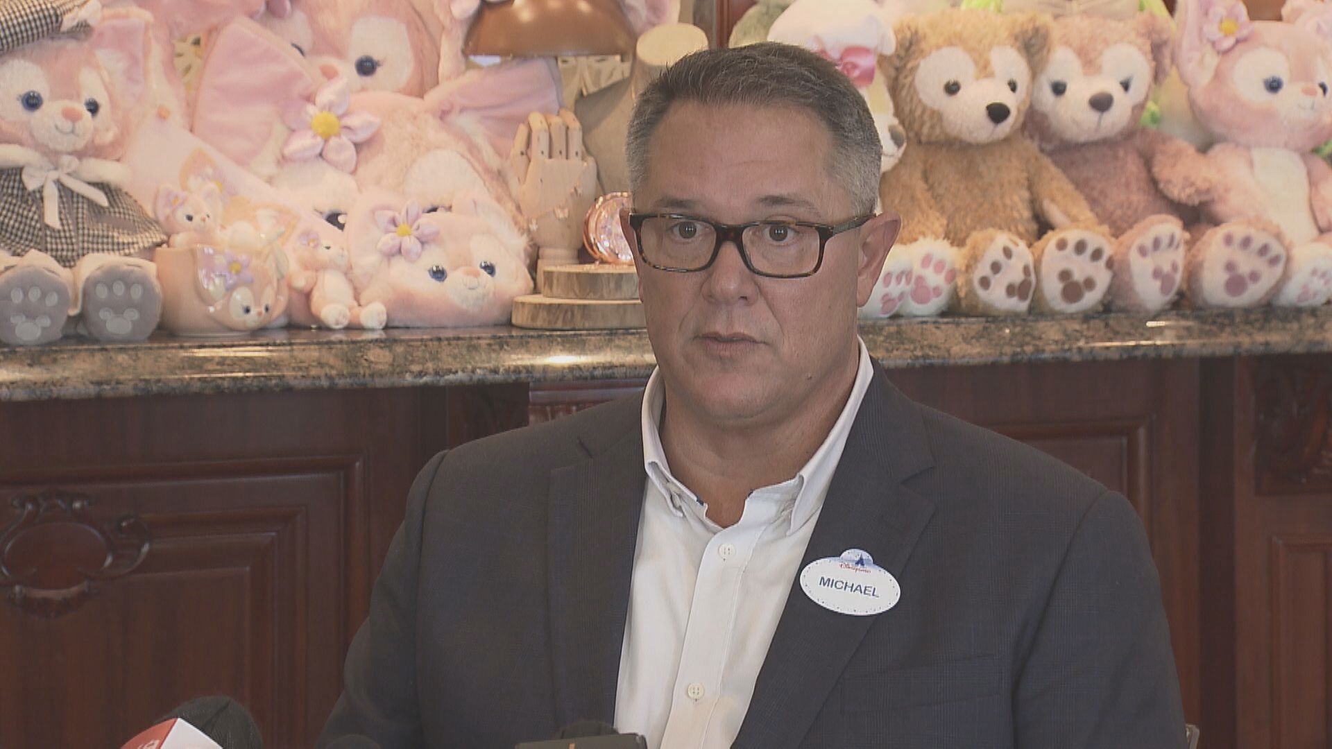 【通關在即】迪士尼擬2月增聘600人 《魔雪》園區下半年開