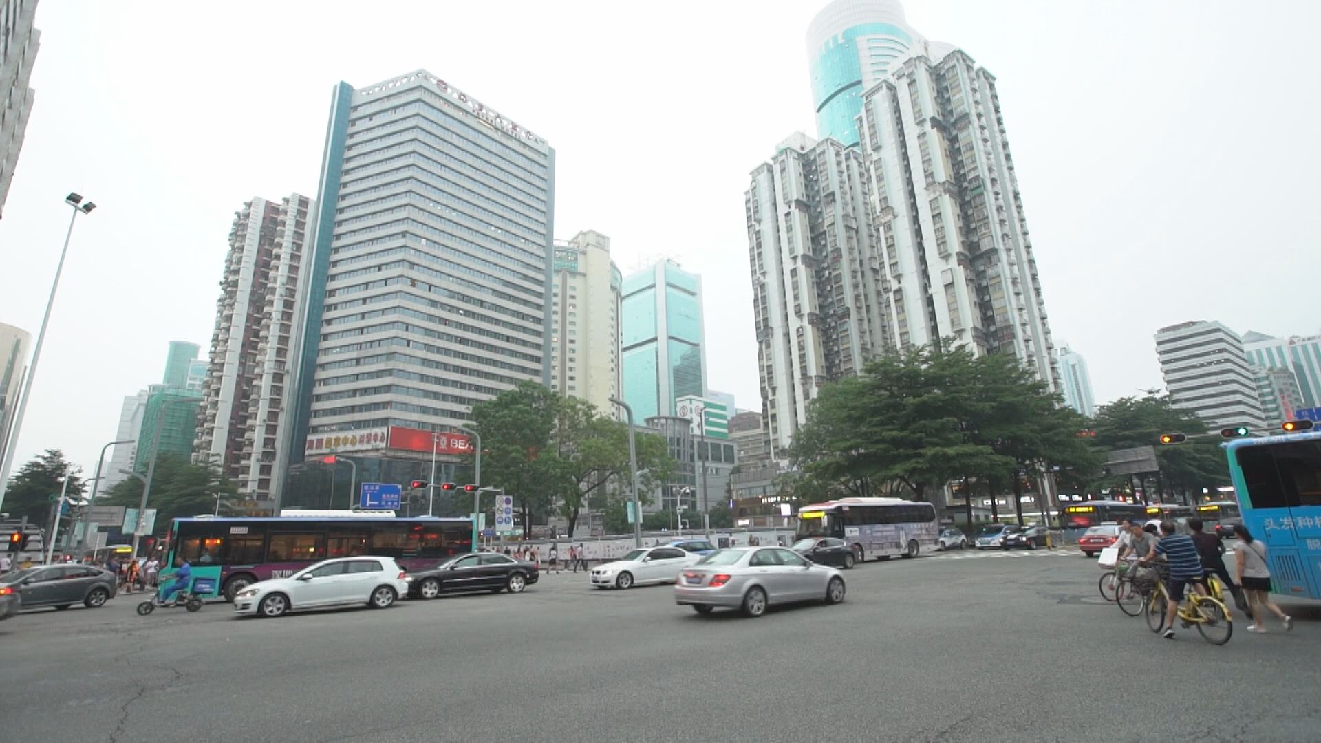 【施政報告】力爭盡快加入「區域經濟協定」提升貿易地位