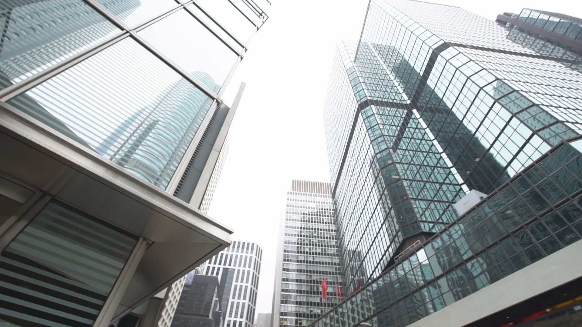 《路透》：本港金融機構增聘合規人員