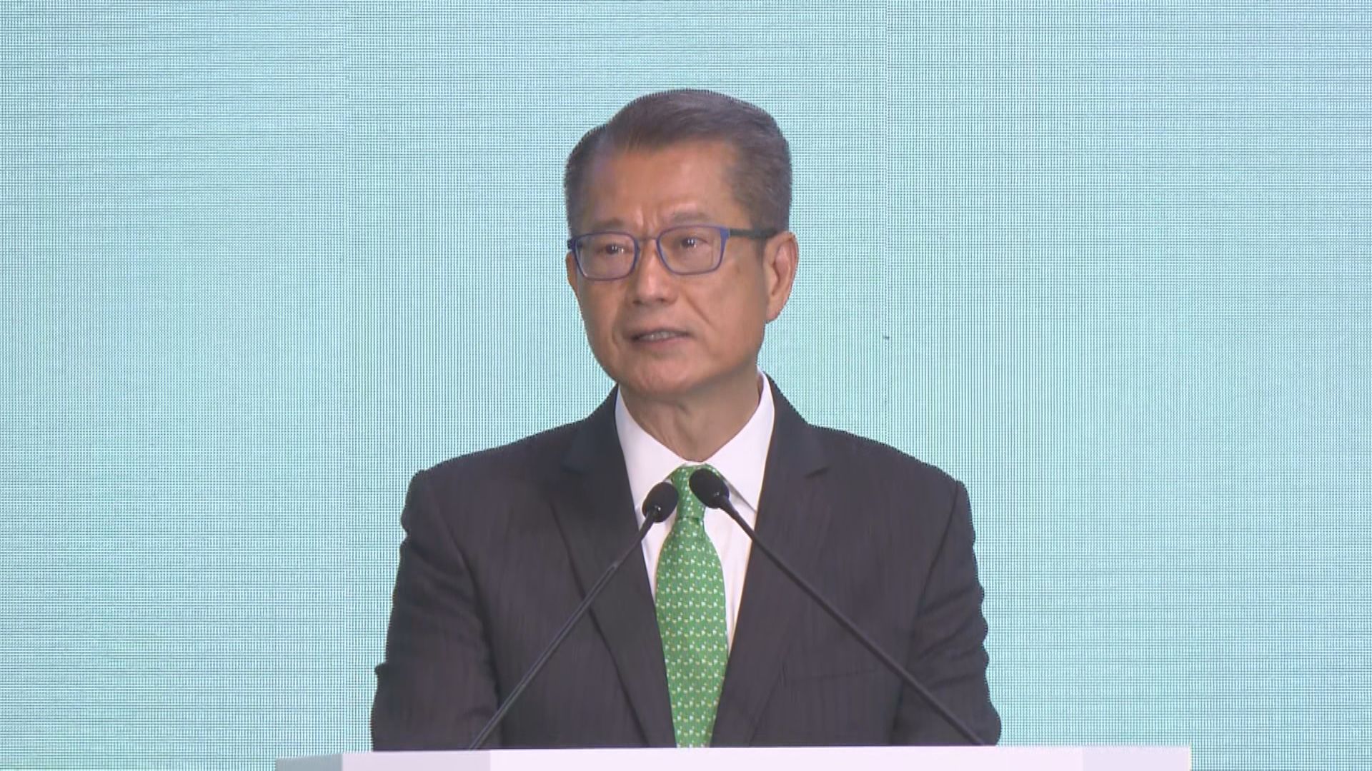 財爺:部分綠債以零售方式發行