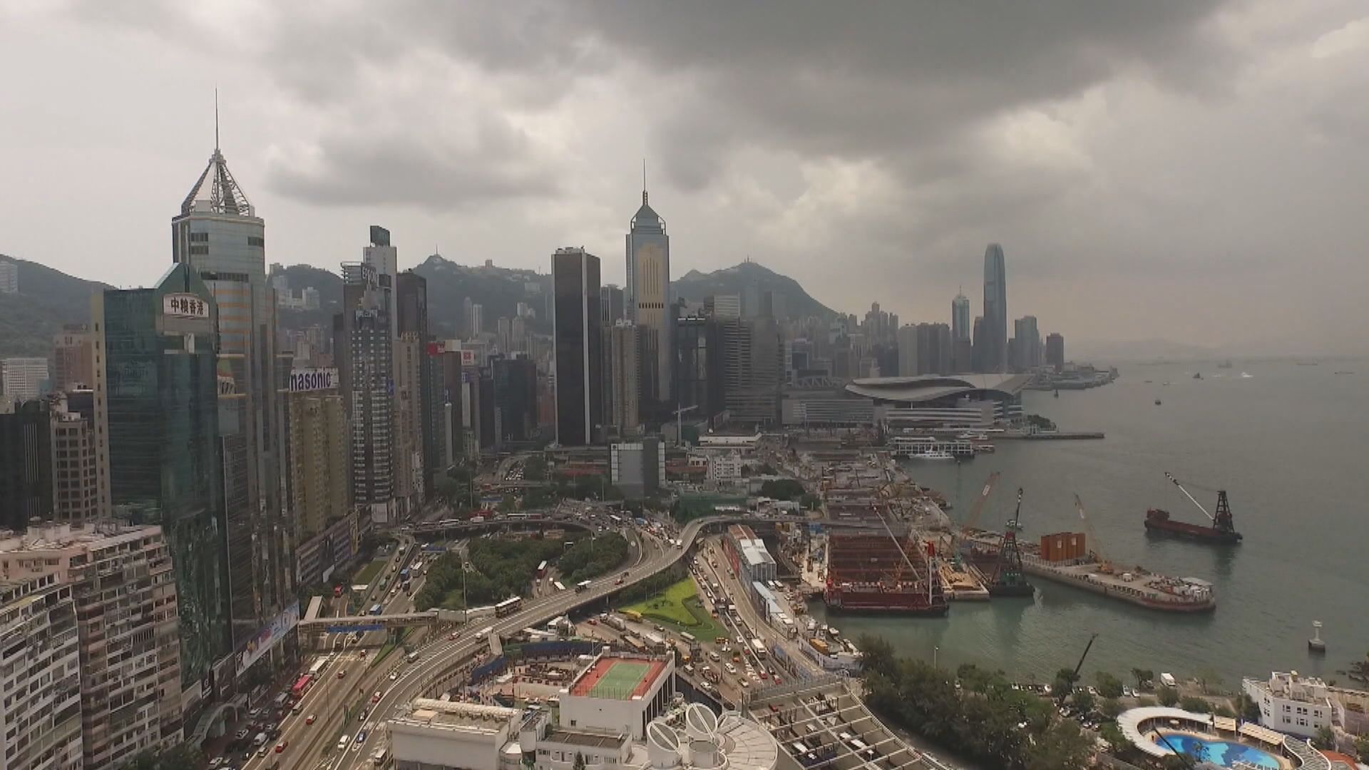 【香港經濟】香港PMI回升 料Q4經濟收縮5%