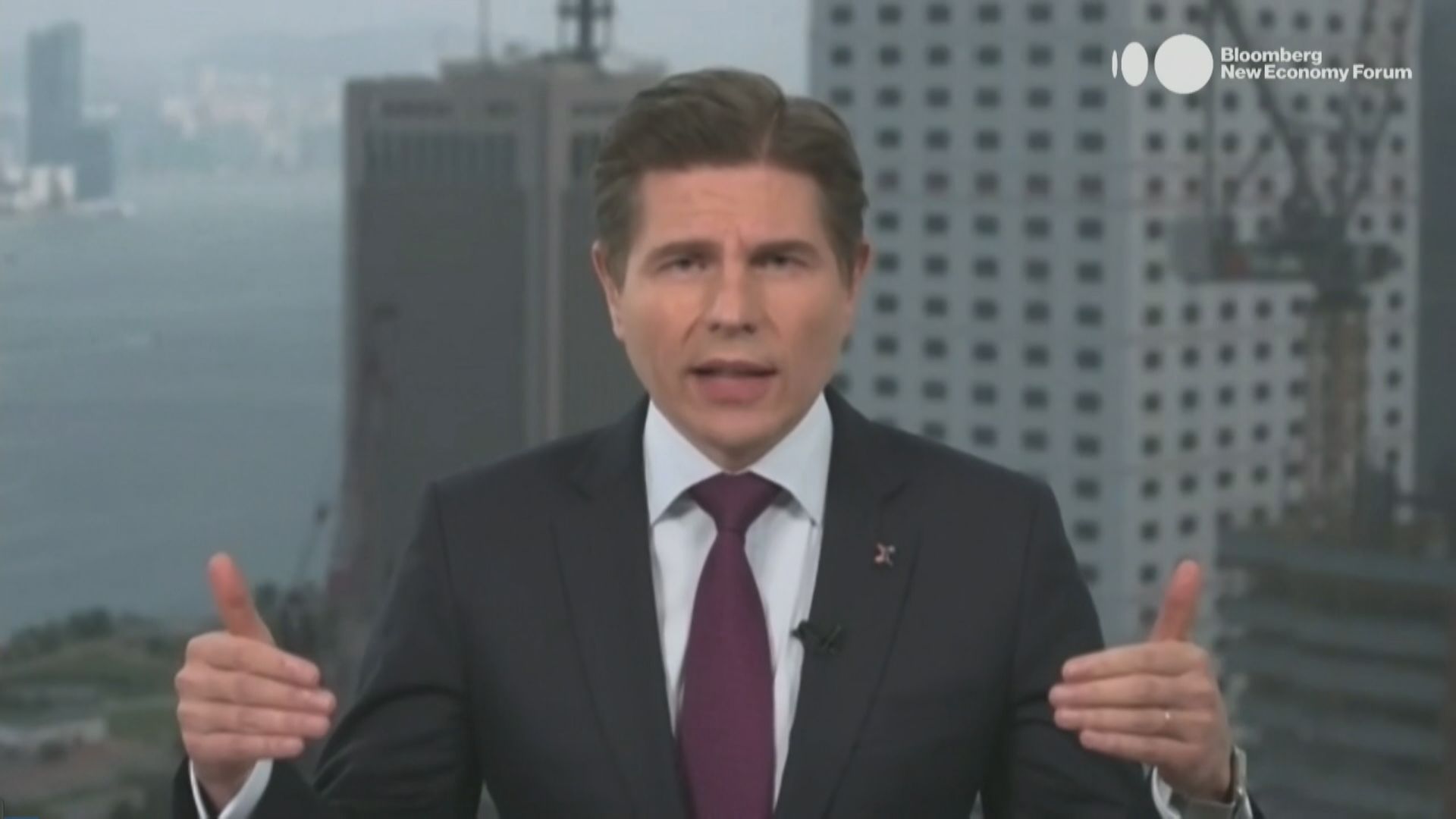 歐冠昇:監管長遠令市場更健康成長