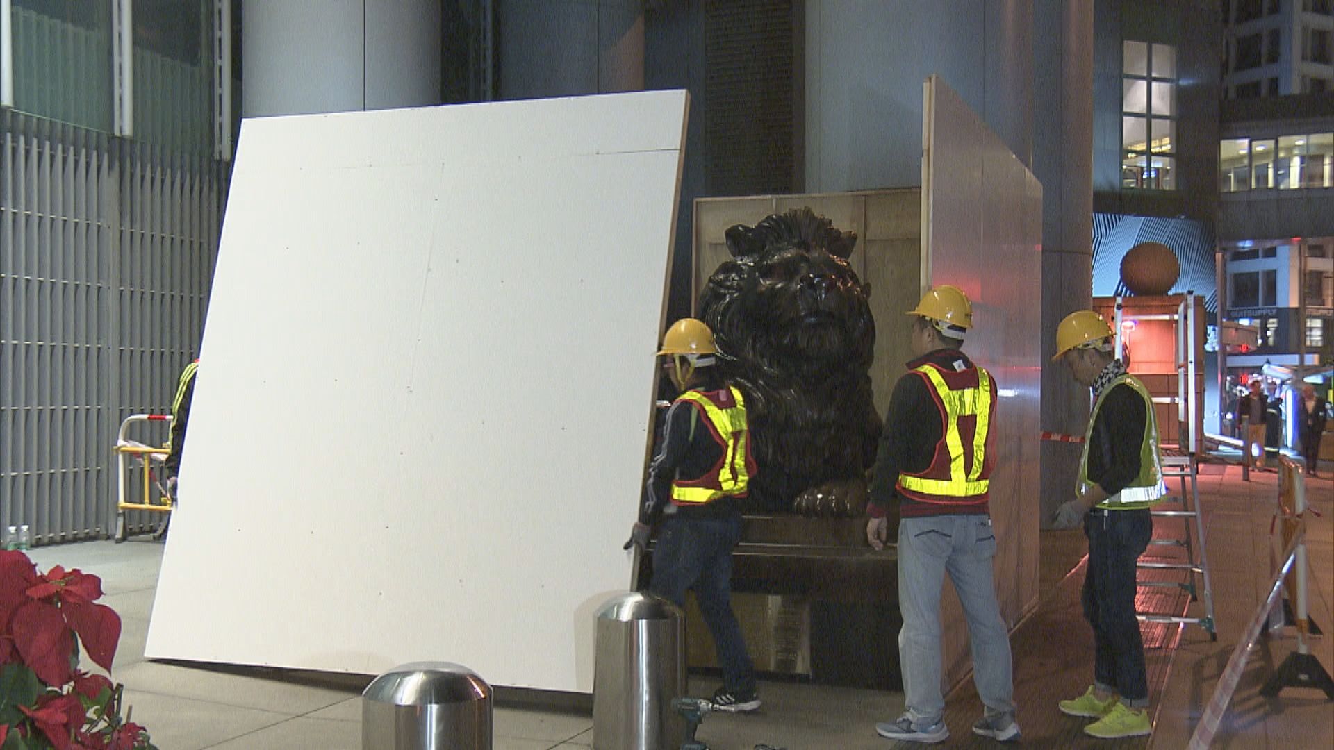 【滙豐獅子】中環滙豐總行銅獅子圍封待復修