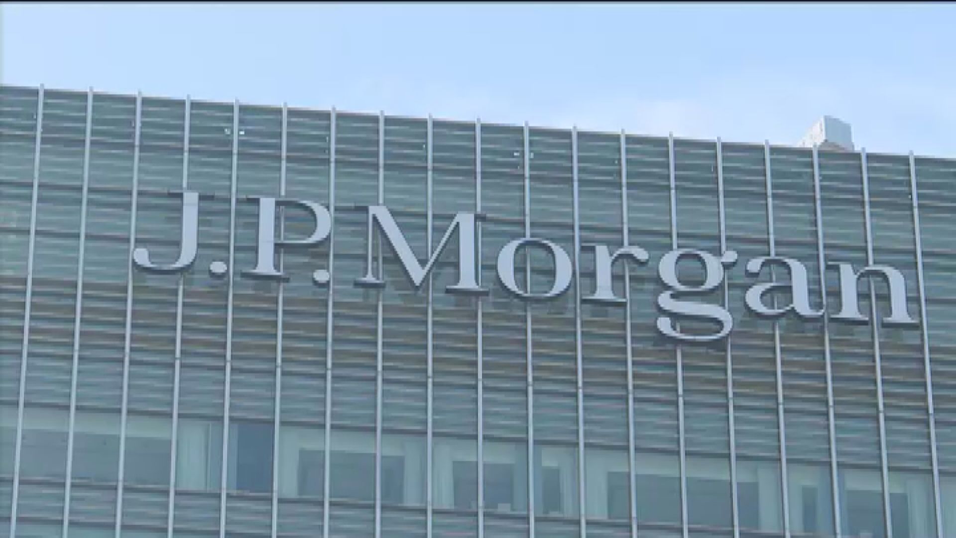 【曾稱中國網企「不可投資」】彭博:摩通失金山雲主承銷商地位