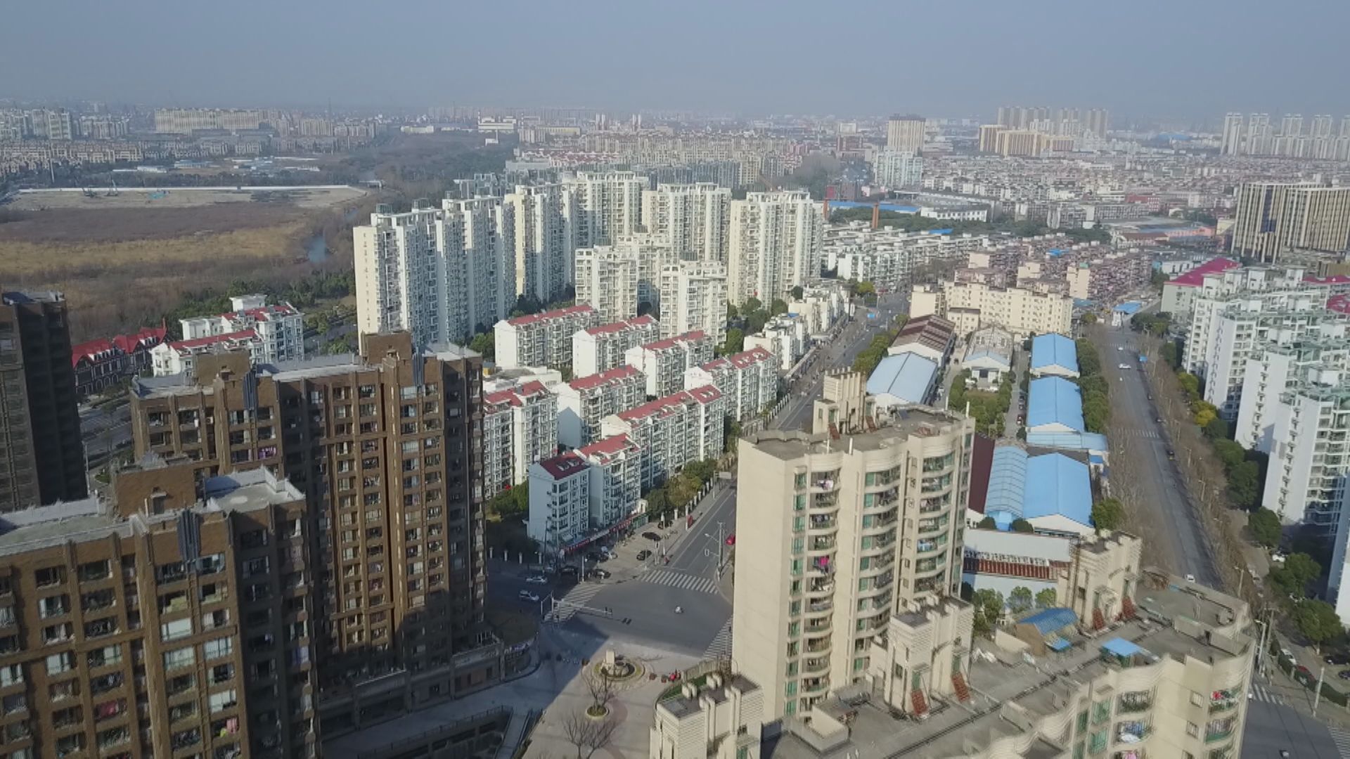 【內房危機】彭博:龍光兩周後提出更詳細債務重組建議