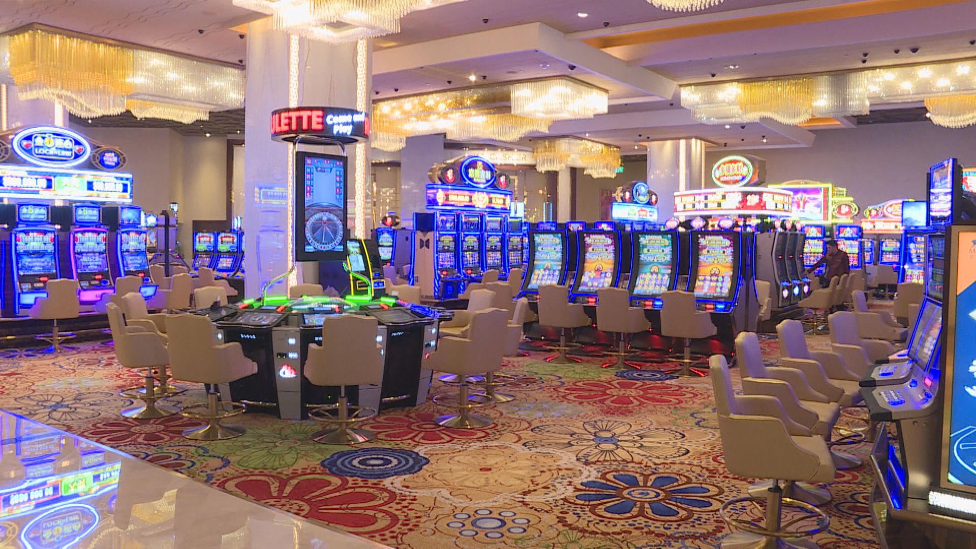 澳門暫不關賭場 業界對8月賭收悲觀