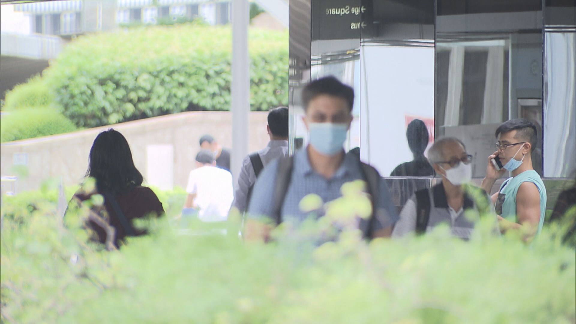 財庫局許正宇：不贊成市民經濟困難時動用強積金