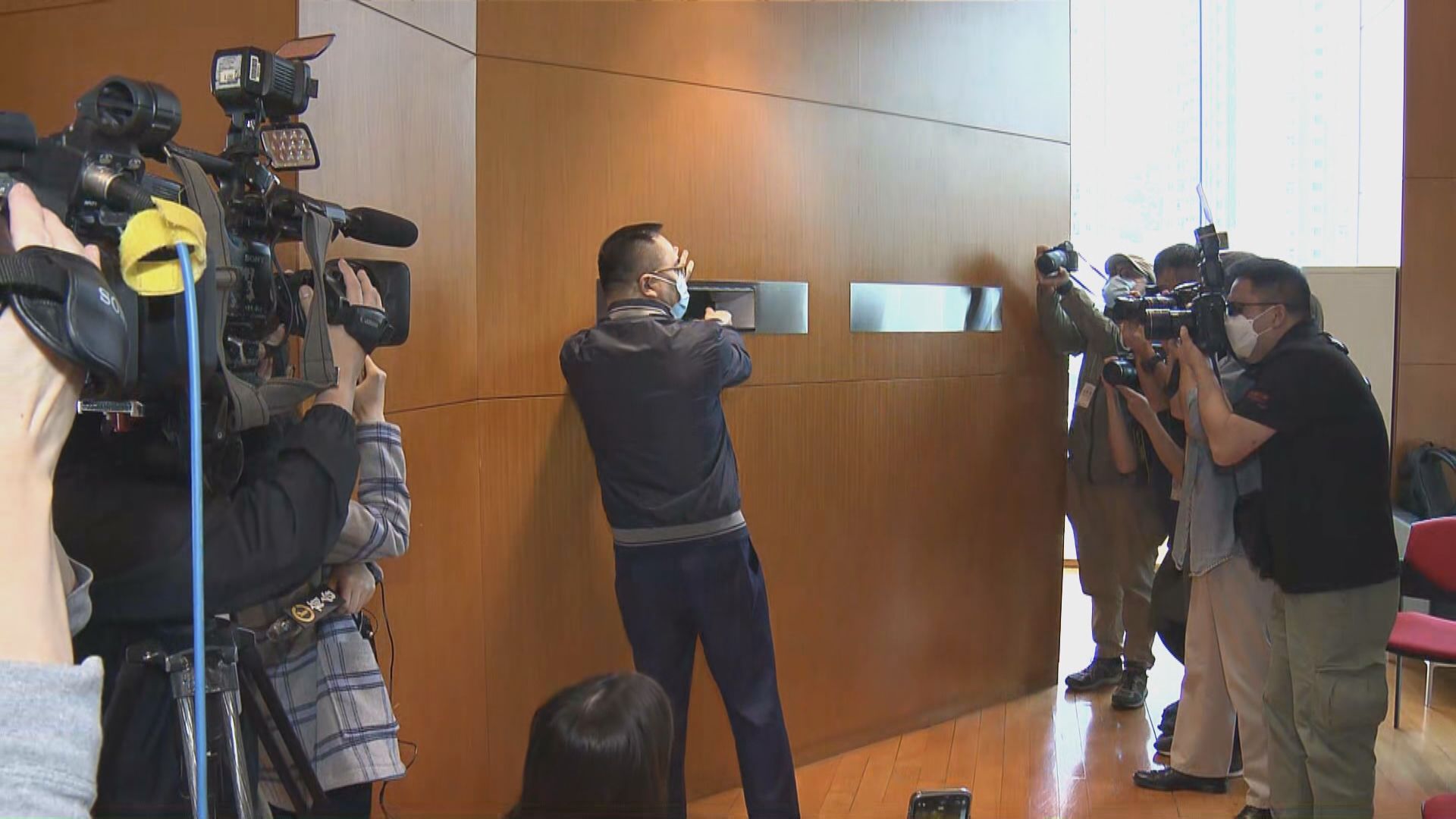 黃竹坑站5期收六份標書 6期盡快招標