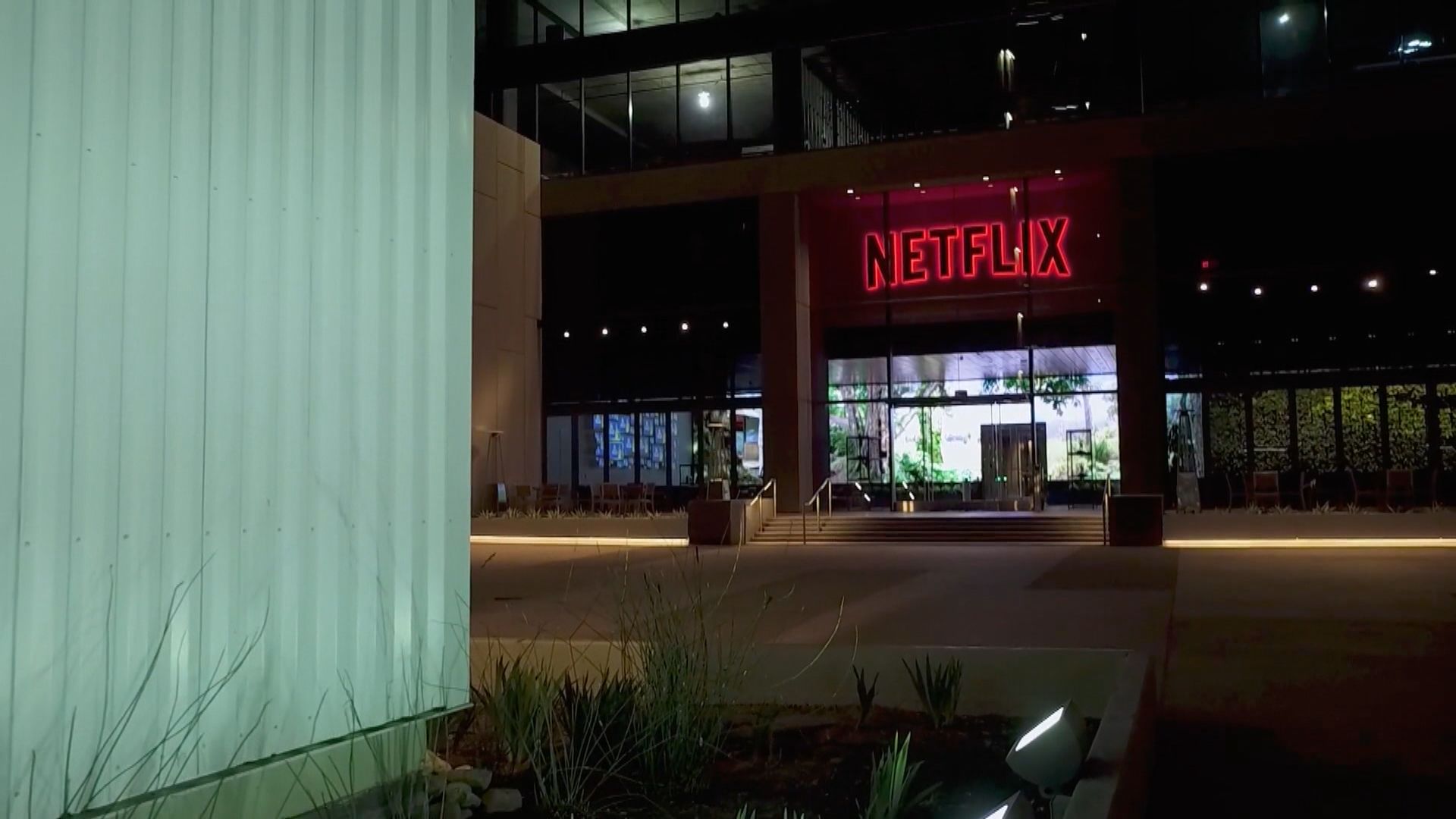 Netflix料第三季付費訂戶增250萬 市場失望