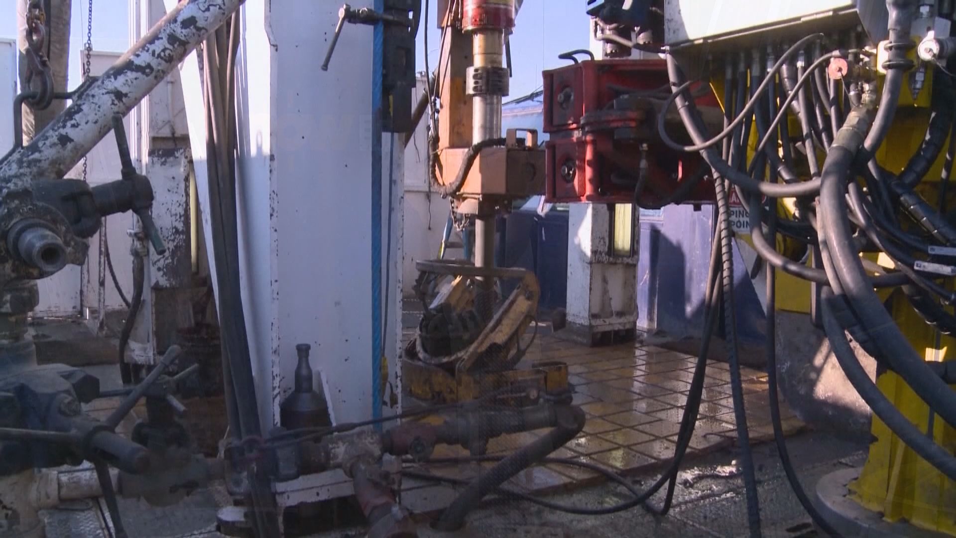 【油再跌】無位儲油 紐油急瀉 低過「911」