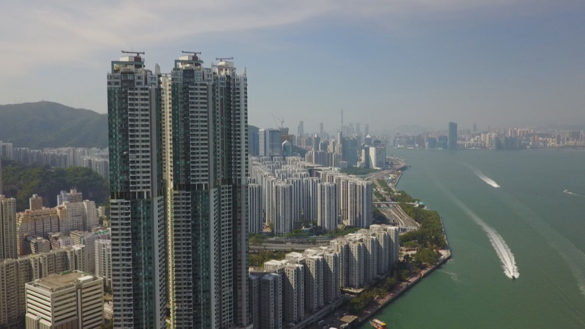 【施政報告】林鄭:將有逾百萬單位應市 惟需時20至25年