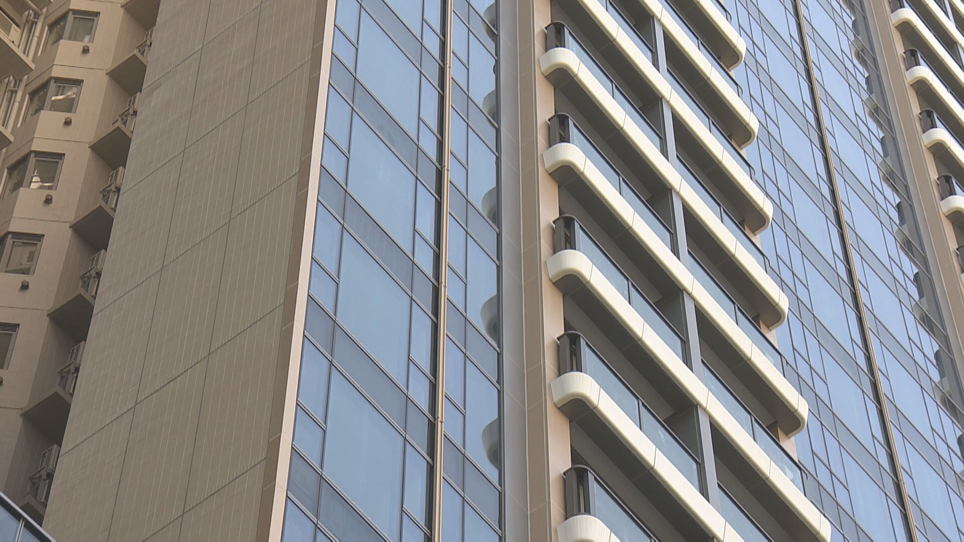 【長假樓市靜】新盤4日僅開逾50張單  二手交投大跌57%