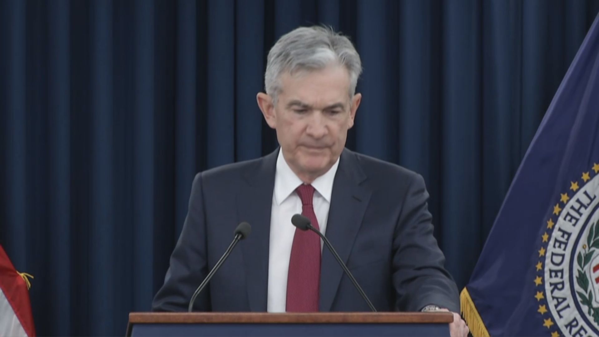 【鷹派鮑威爾焗變鴿！】美國明年上半年難加息