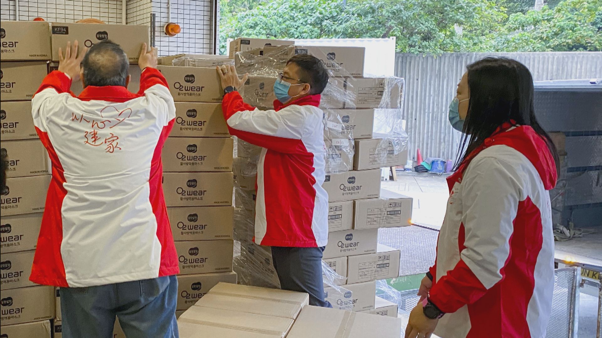 【捐口罩】新地向醫管局及多間社福機構捐逾30萬個口罩