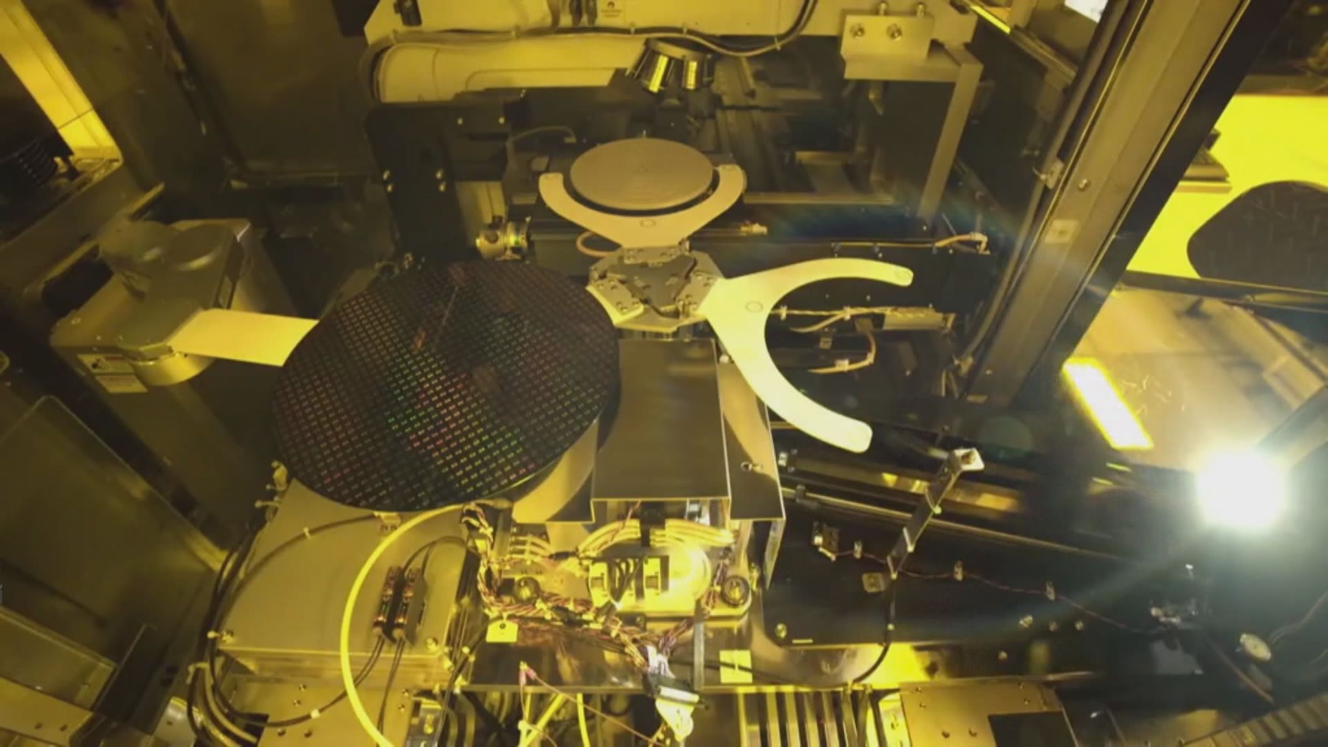 路透:台積電擬美建更多晶片廠