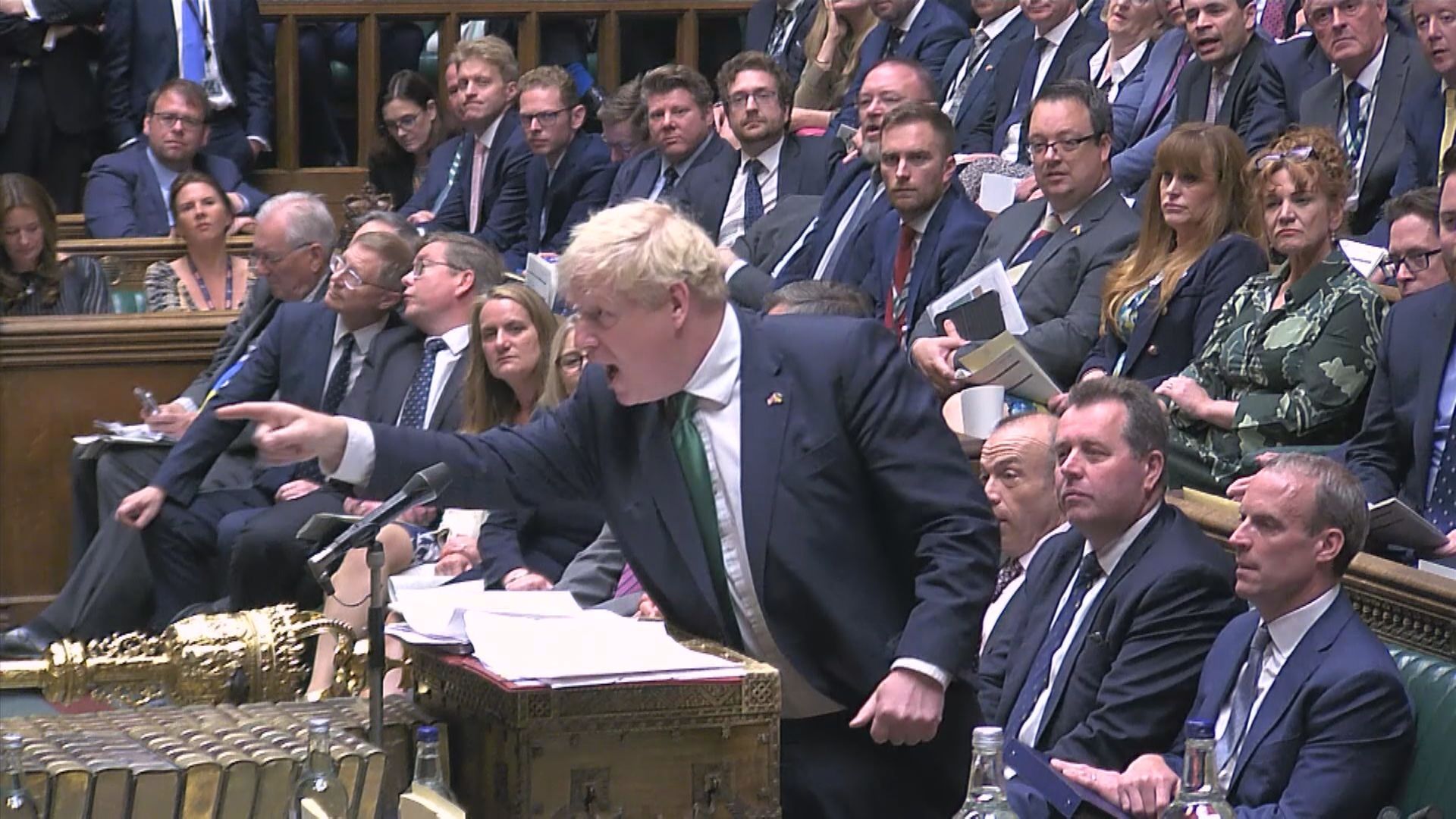 【「1922委員會」或再出手】民調:70%英國人認為約翰遜應辭職