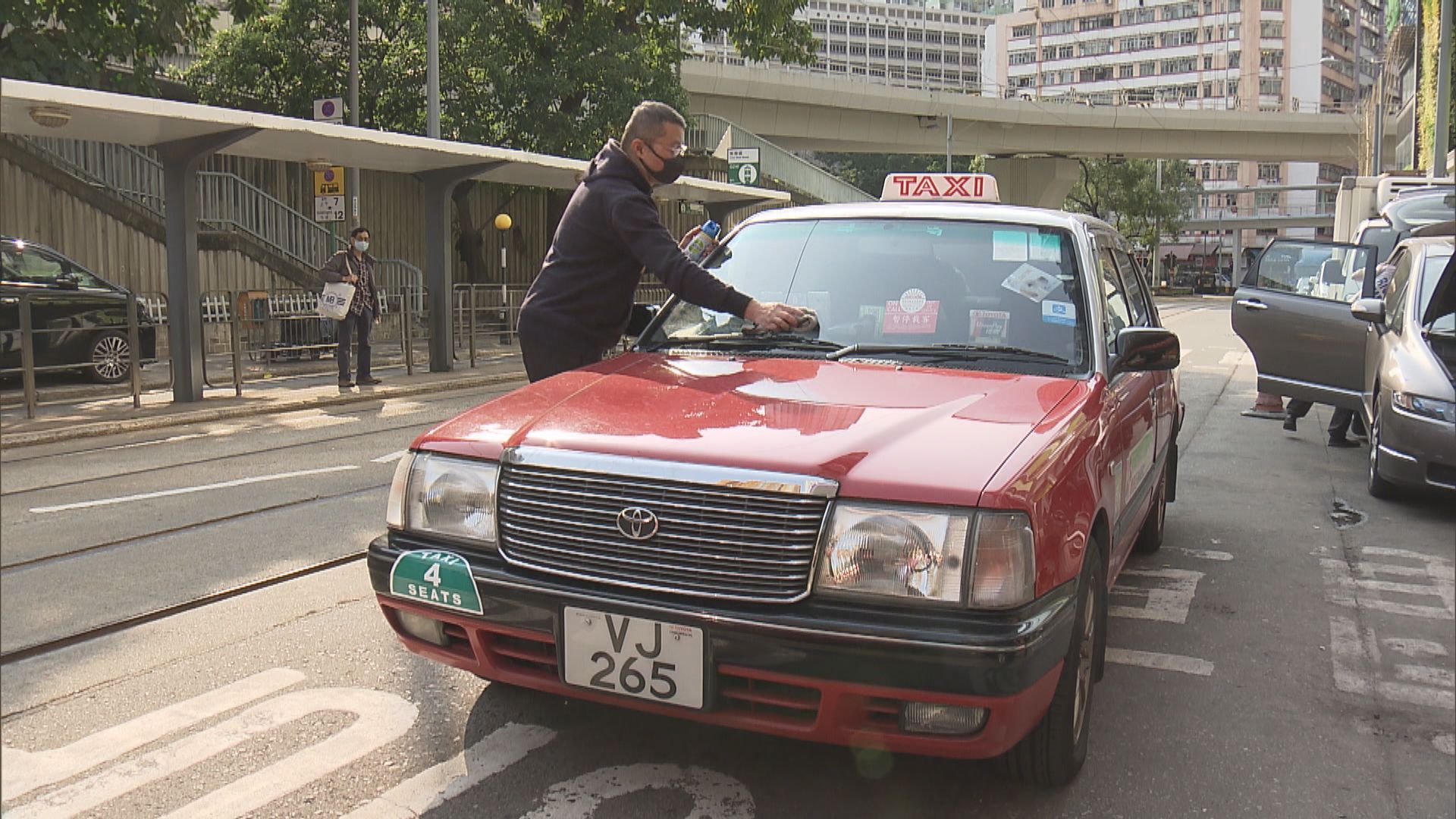 【的士寒冬】的總：的士生意挫六成 分分鐘「白做」