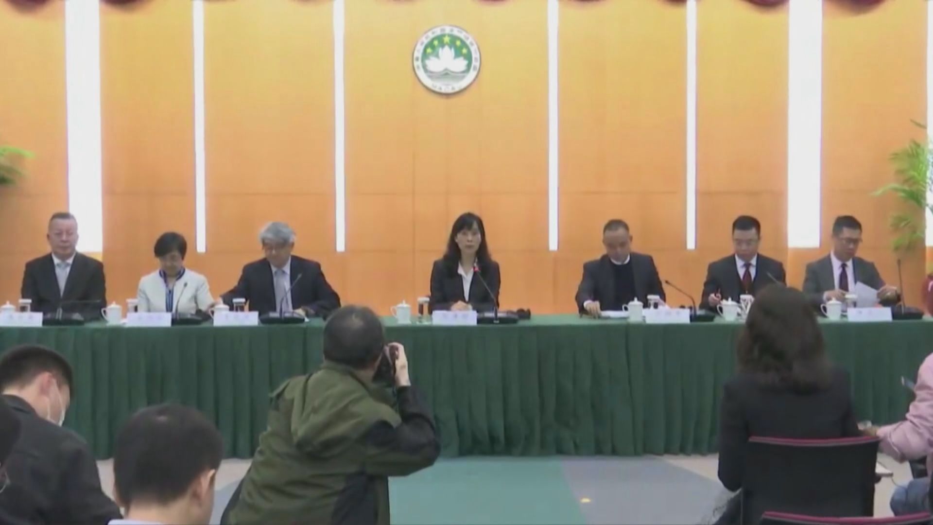 【殺到澳門】澳門政府要求所有賭場員工戴口罩