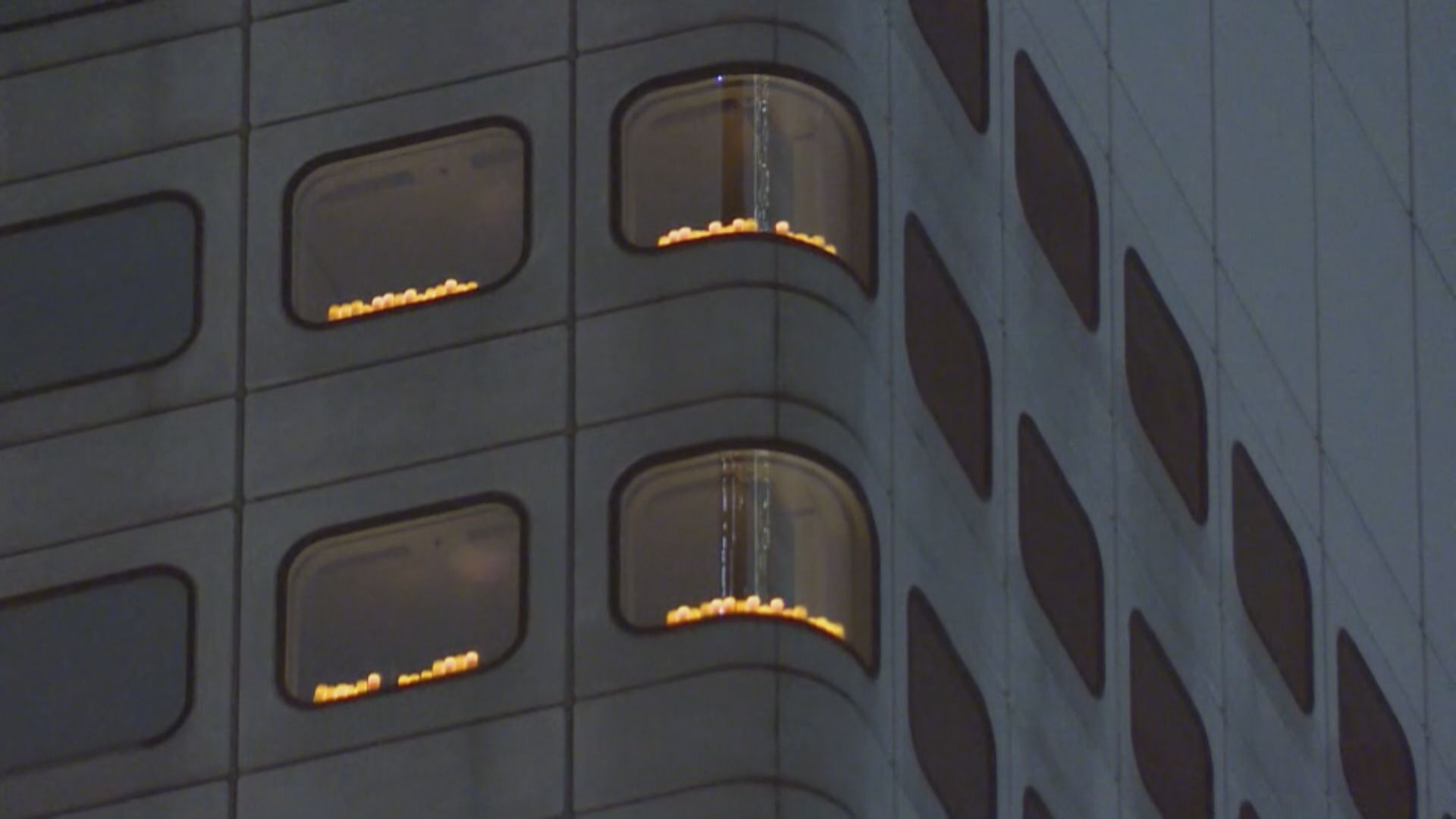 美駐港總領事館及歐盟駐港辦事處擺放電子蠟燭悼念六四