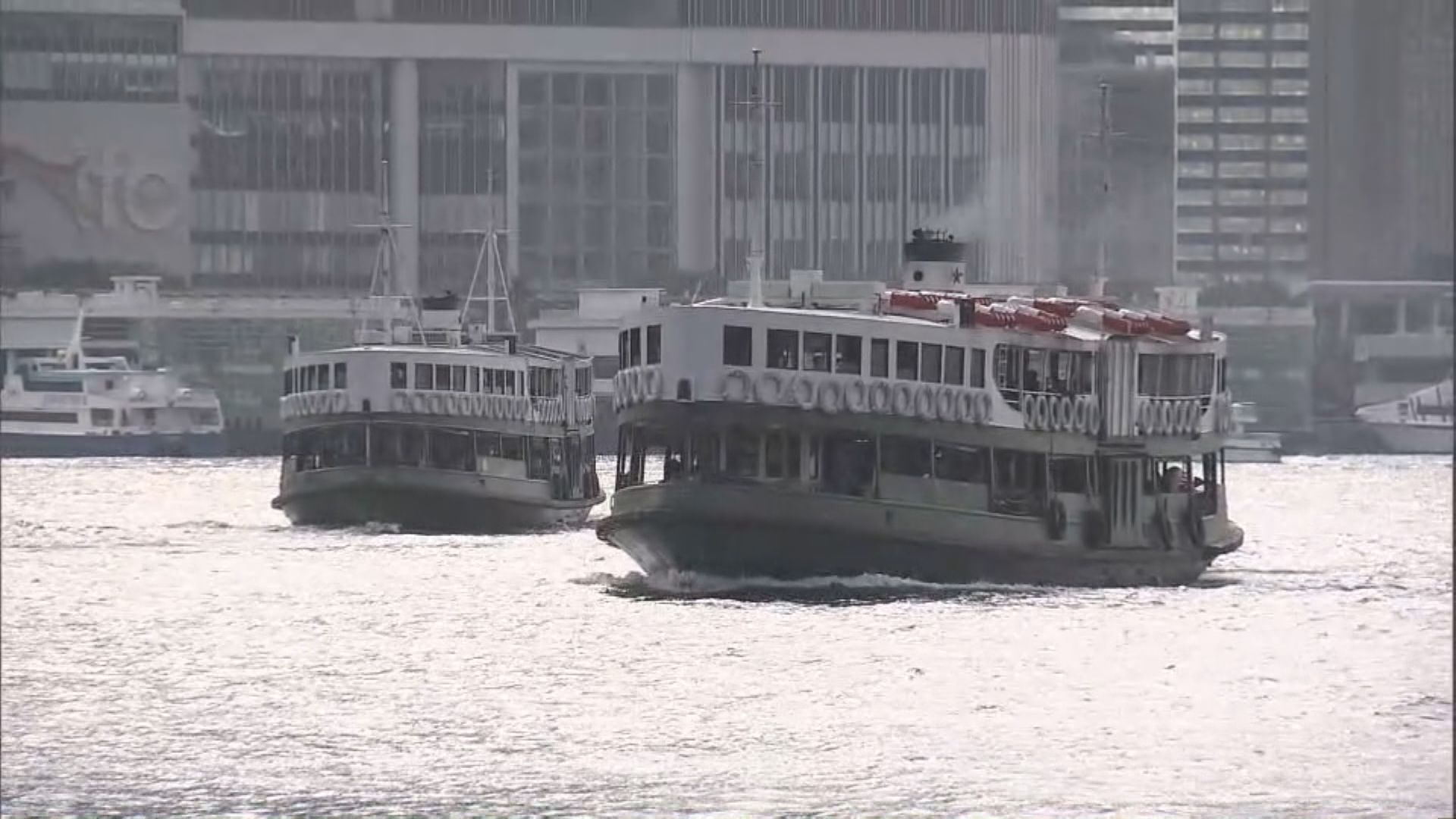 各界推七一優惠 港鐵將抽7.1萬張免費本地車票