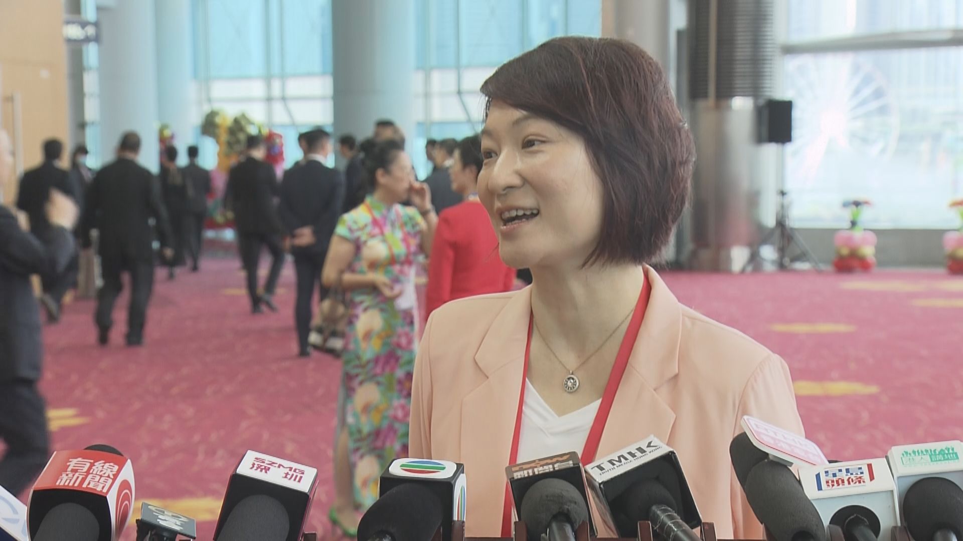 李慧琼：期望社會各界提意見 將香港發展得更好