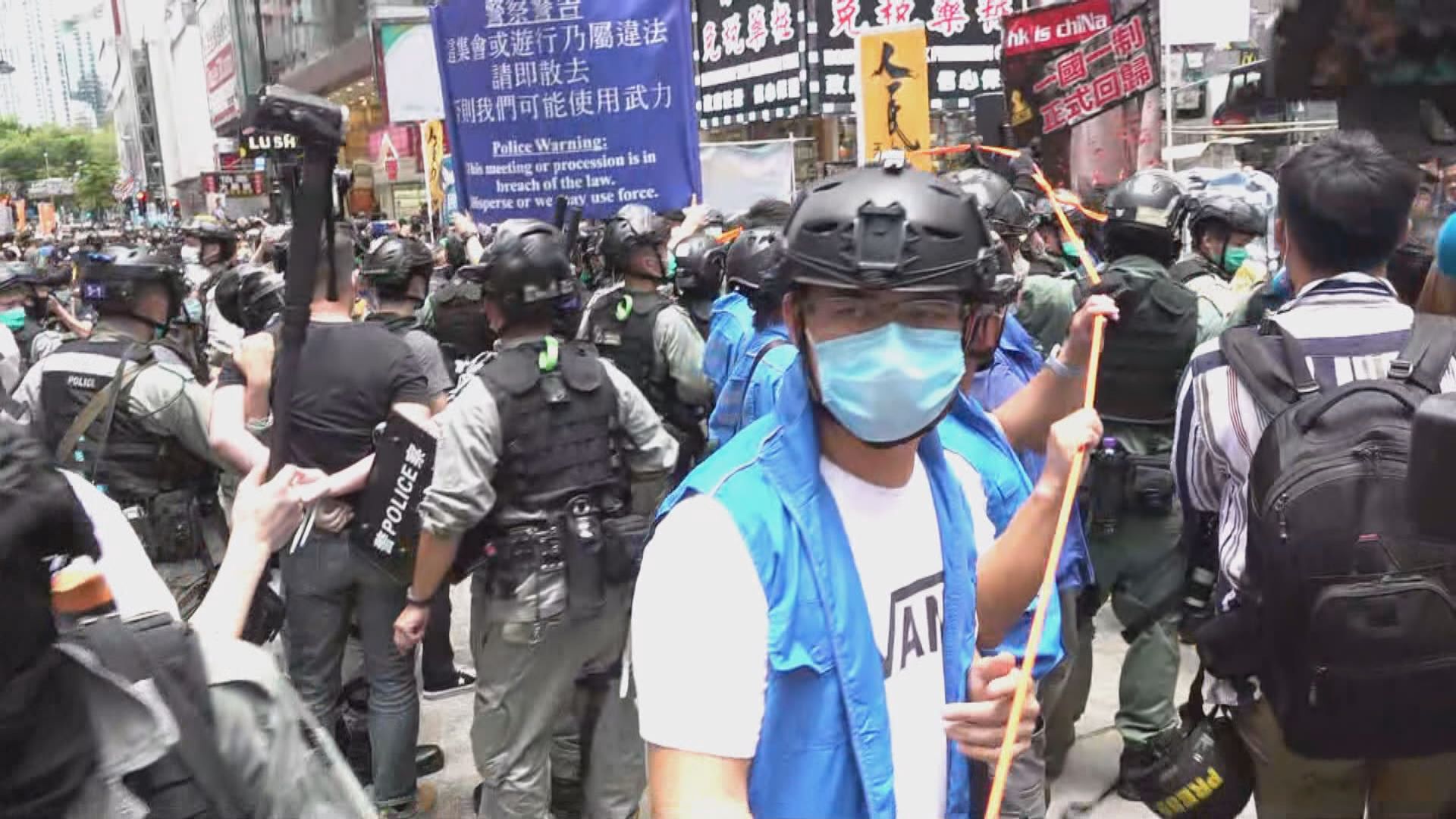 防暴警銅鑼灣一帶加強戒備　尹兆堅被帶走