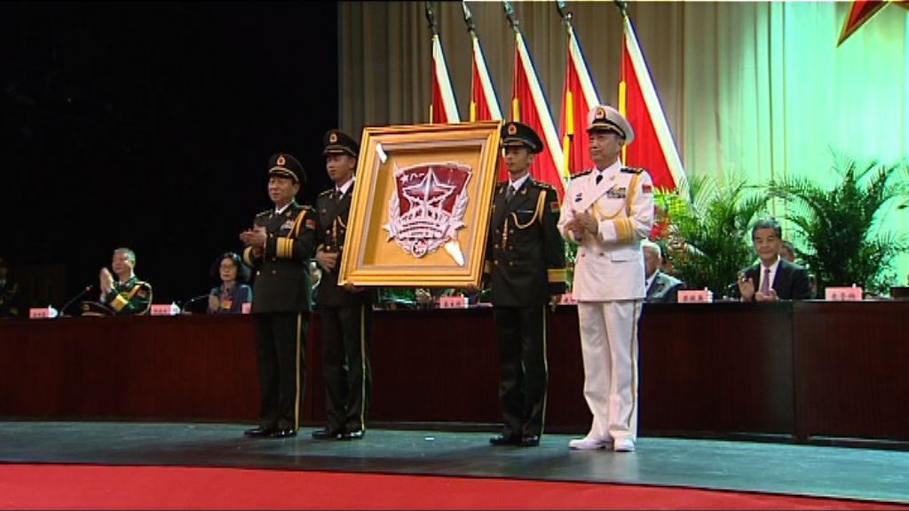 馮巍：駐軍處理非法佔中是堅強後盾