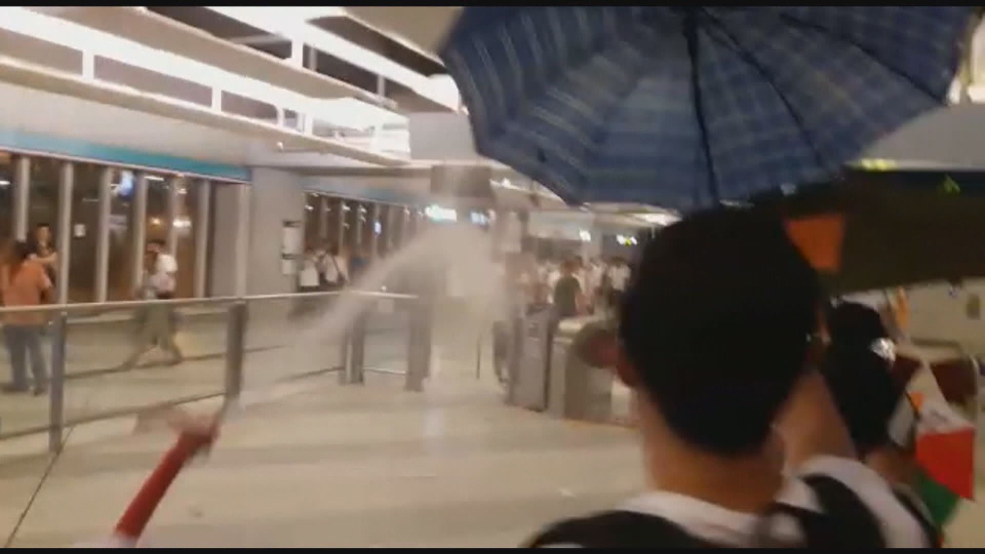 元朗721襲擊事件　警方再拘捕一名與白衣人對峙男子