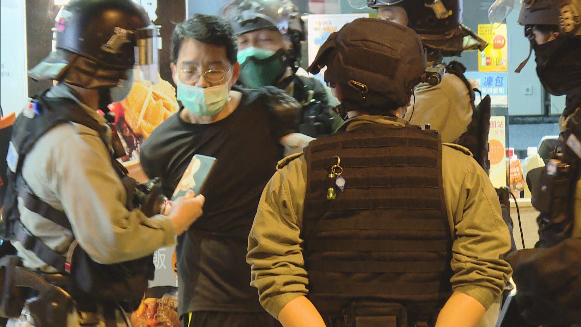 721襲擊事件8個月　警方施放催淚彈並帶走多人