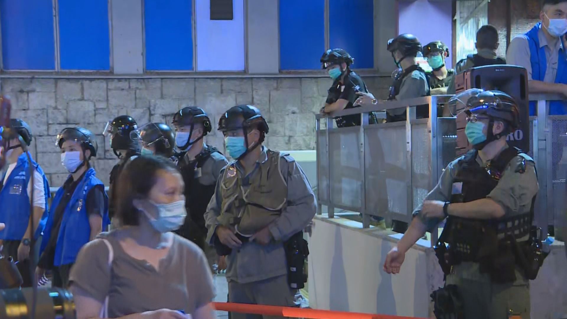 831九個月　大批警員在太子站外戒備