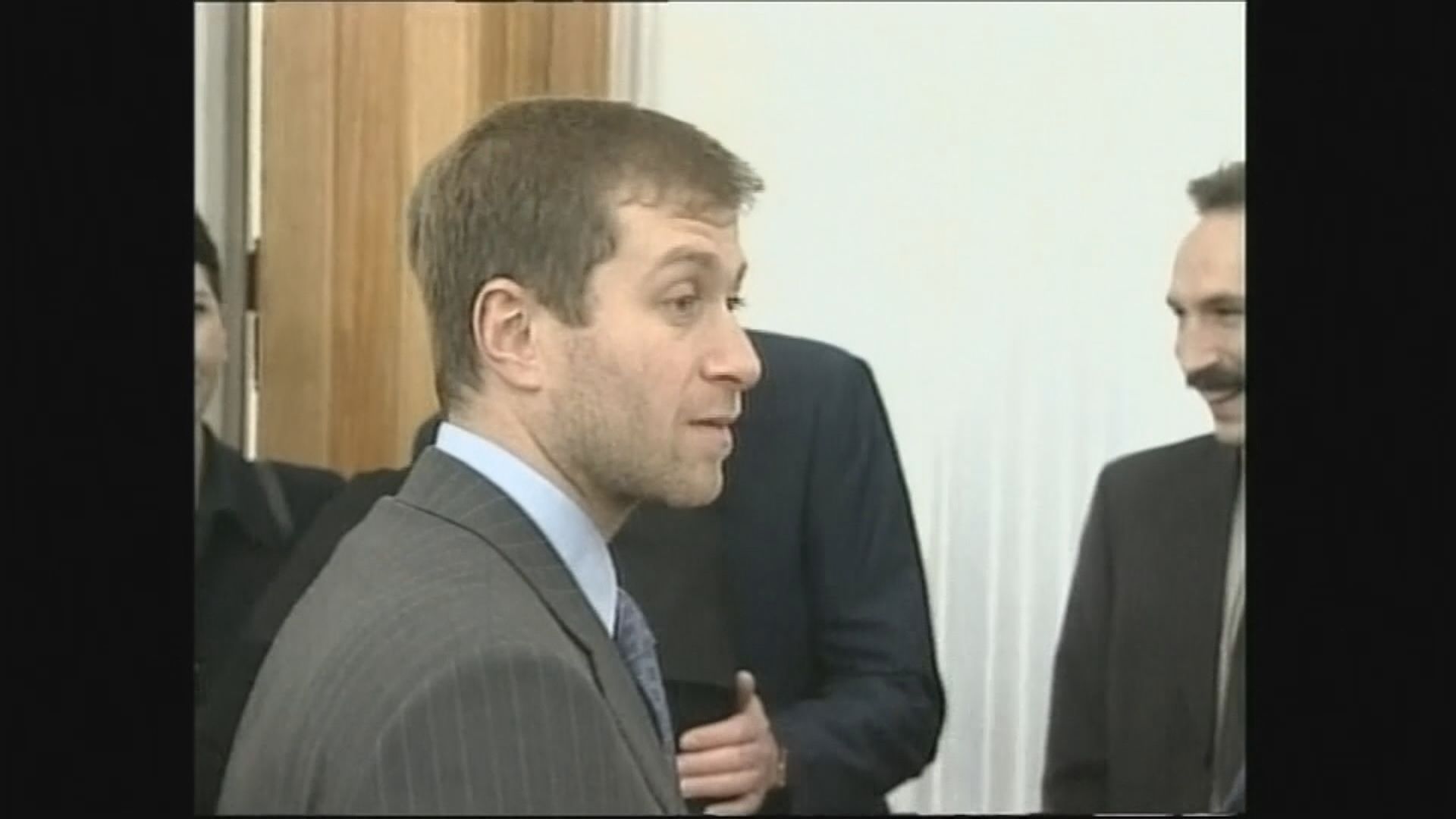 文件揭艾巴莫域治秘密擁有對賽球員權益