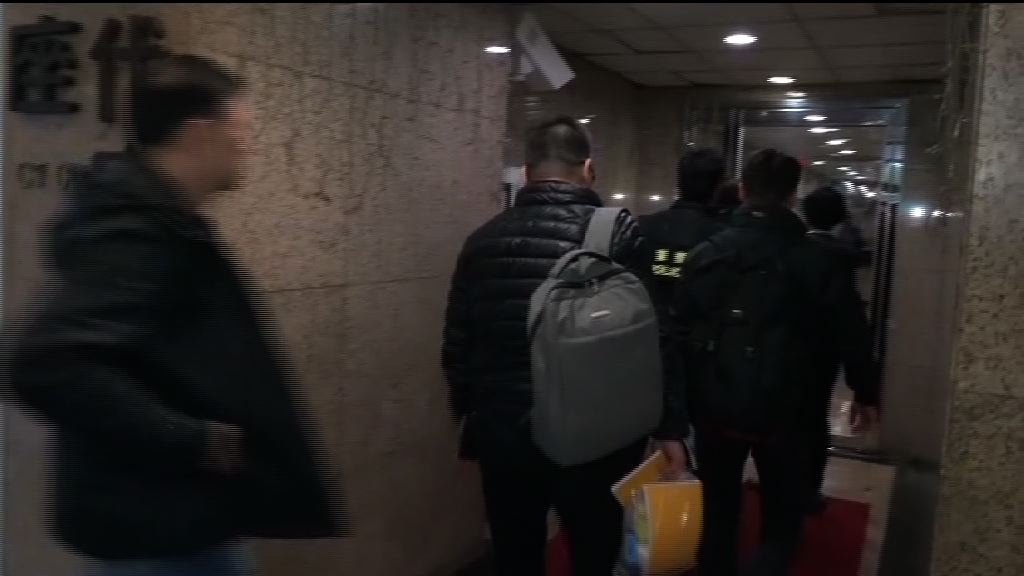 屯門女童虐死案　生父繼母被控謀殺明提堂