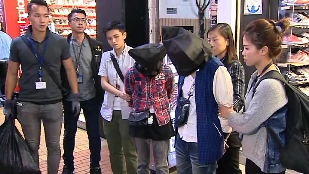 四歲女童疑遭保姆虐待　警拘兩女