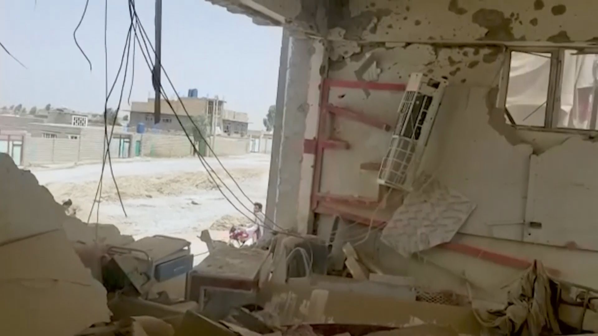 阿富汗代理防長住宅外發生汽車炸彈爆炸　塔利班承認責任