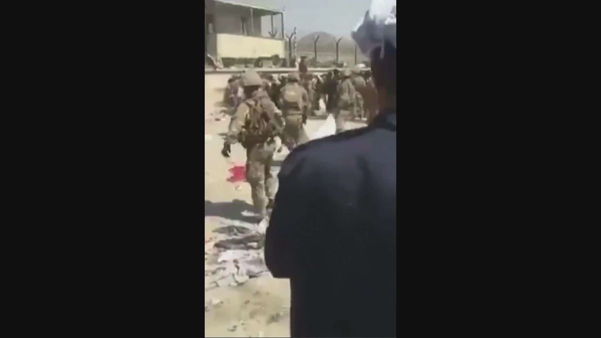 喀布爾機場北門爆發槍戰　英德與塔利班商討推遲撤軍限期