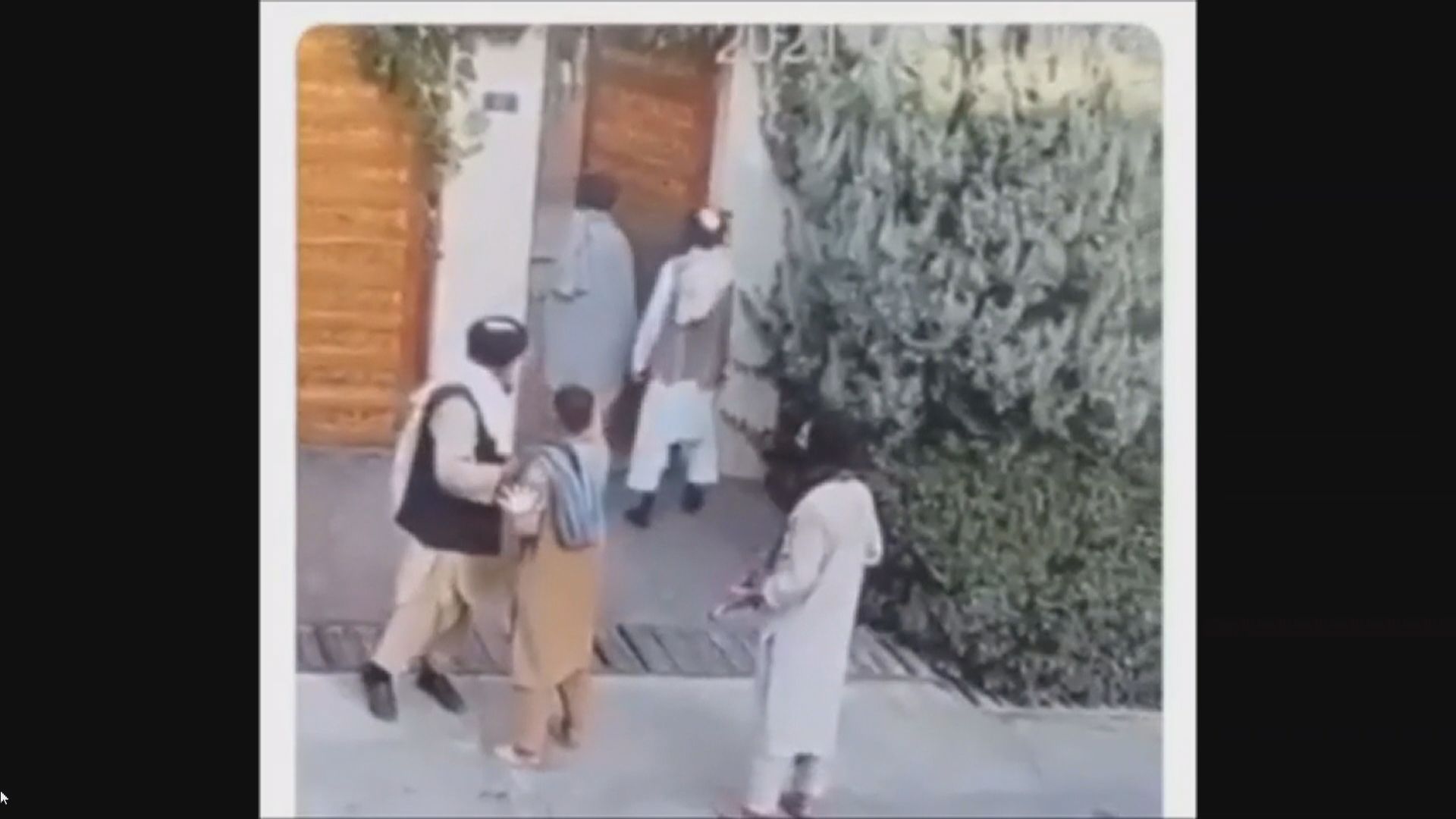 據報塔利班武裝分子在多處搜捕記者　有人被擊斃