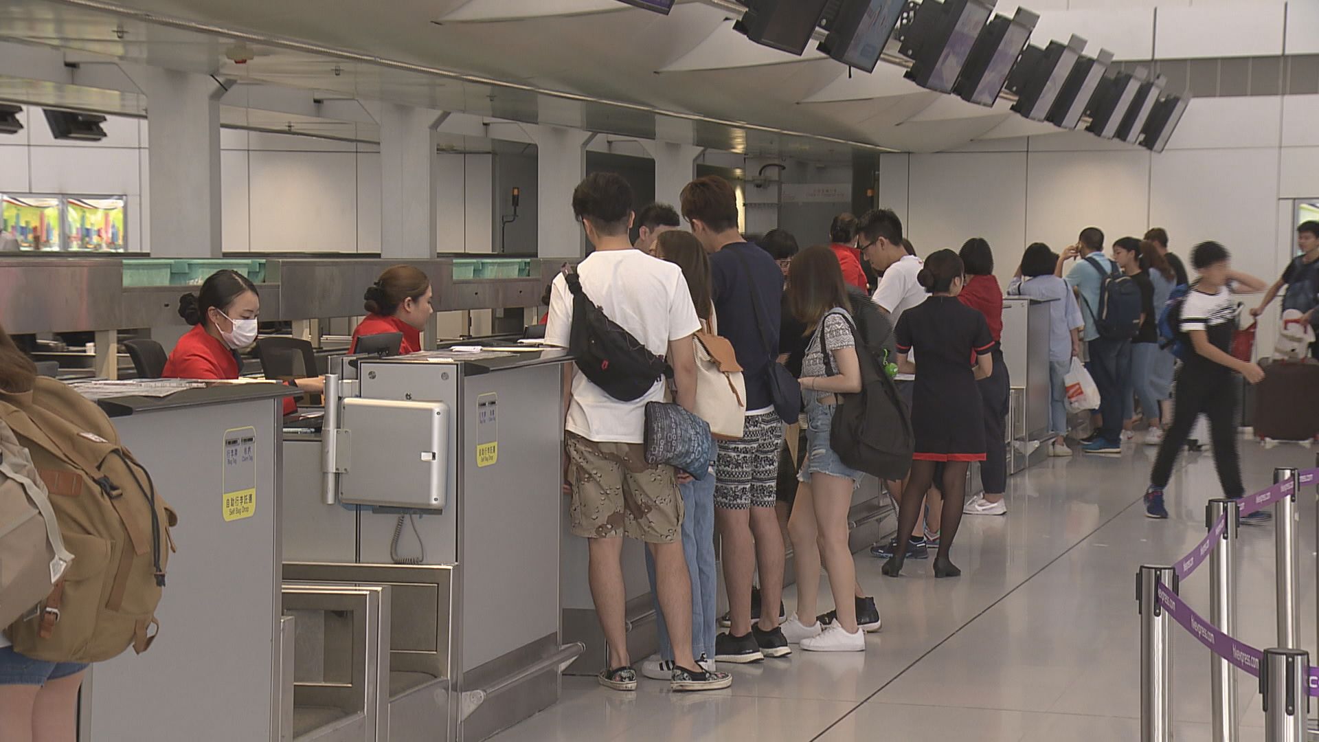 航空公司直銷機票十一月起需列總價格