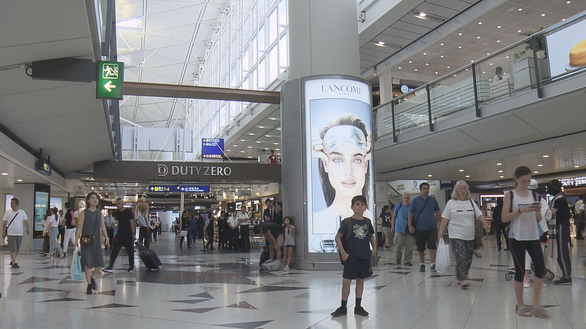 機場客運大樓大部分商舖食肆周三起停業兩周