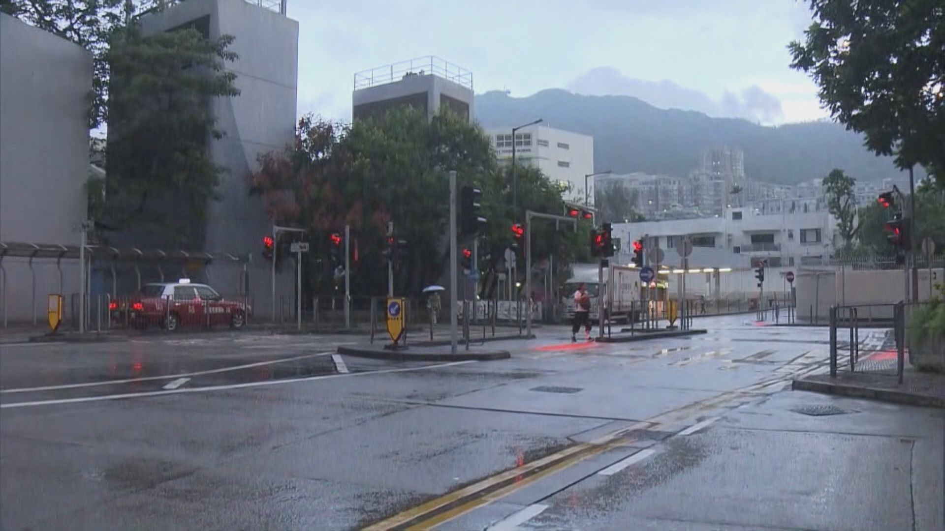 天文台一度發黃色暴雨警告　考慮今晚至周四初時發出一號戒備信號