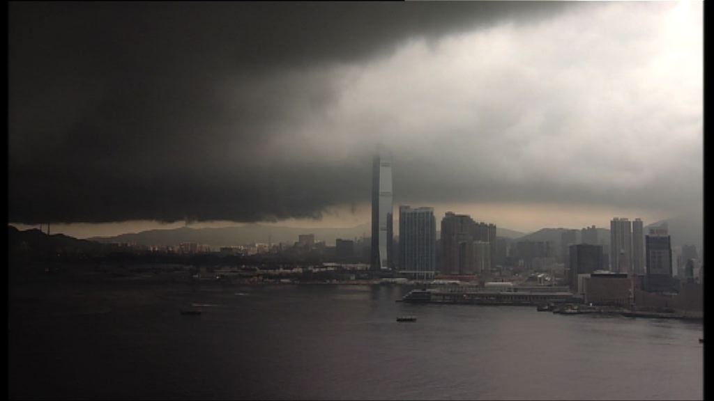 黃色暴雨警告信號生效