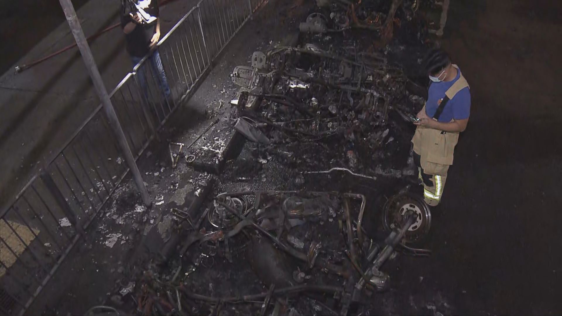 葵涌火警焚毀逾40輛電單車　一名男子被捕